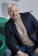 - Commerciel directeur